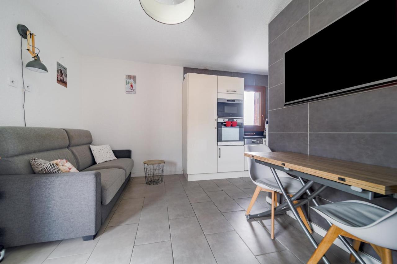 Max Apartment Les Angles  Bagian luar foto
